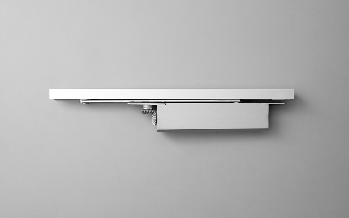 Rack-and-pinion door closer | Knud Holscher collection | d line