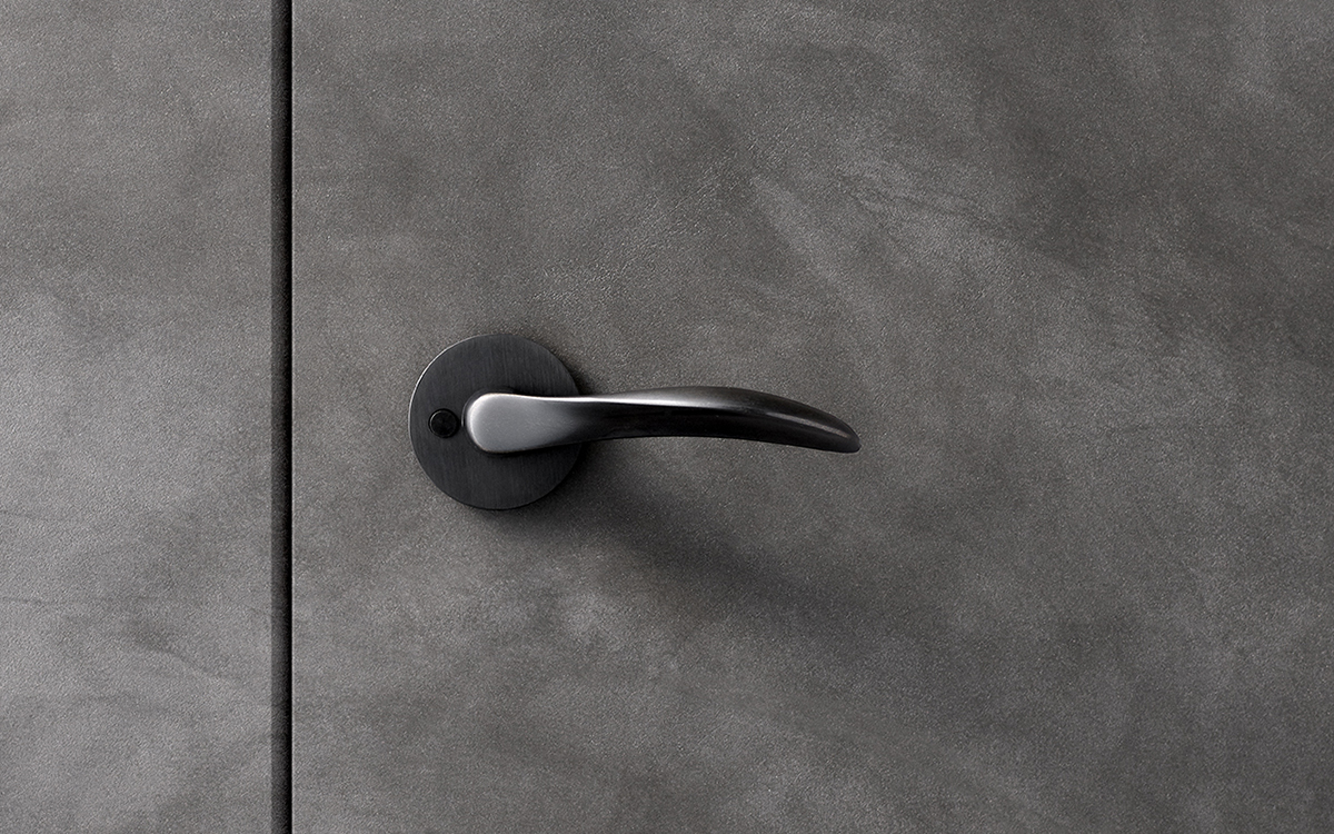 Lever handle AJ111 large charcoal Arne Jacobsen collection